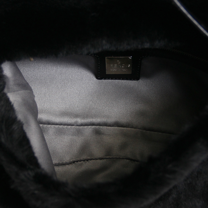 Fendi sac Baguette en fourrure noir - Detail D2