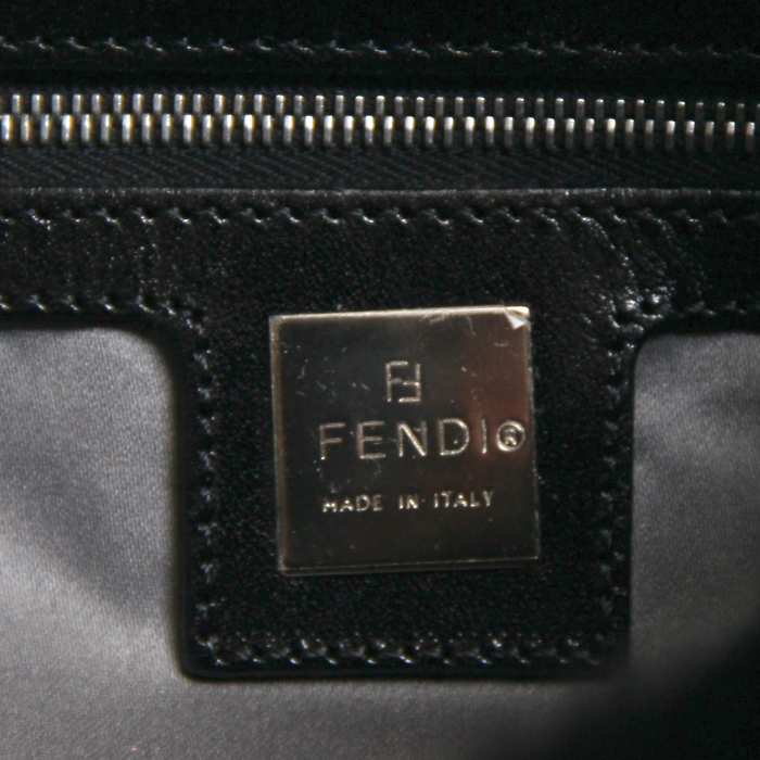 Fendi sac Baguette en fourrure noir - Detail D3