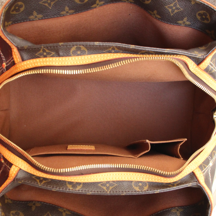 Louis Vuitton Handbag in monogram canvas and natural leather - Detail D2