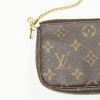 Louis Vuitton pouch in monogram canvas - Detail D4 thumbnail