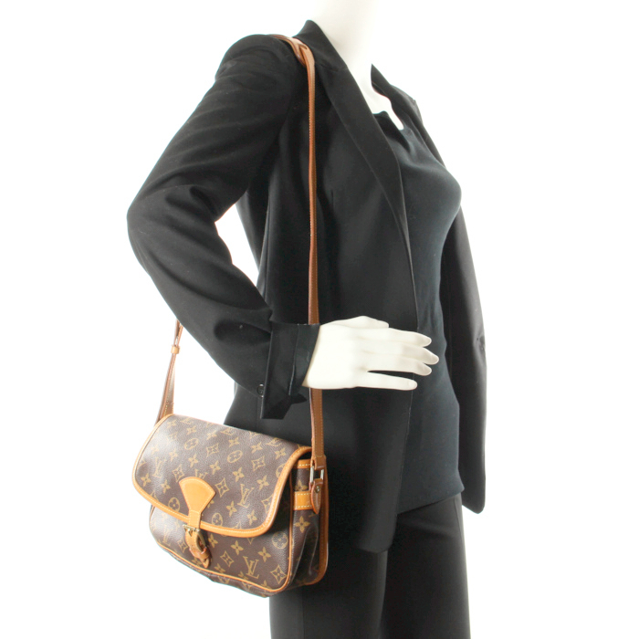 Louis Vuitton Sologne en toile monogram et cuir naturel  - Detail D1