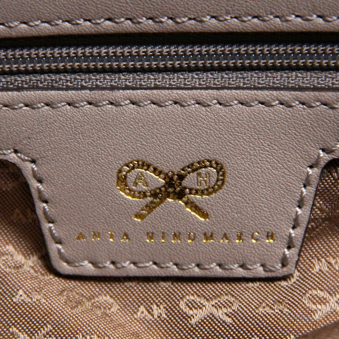 Anya Hindmarch Grey Leather - Detail D4
