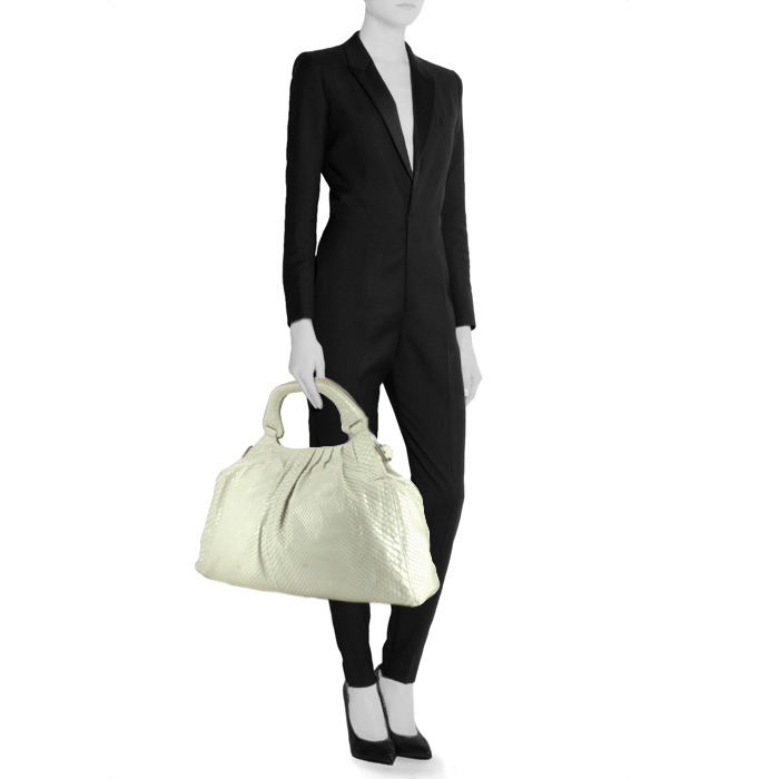 Handbag in white python - Detail D1