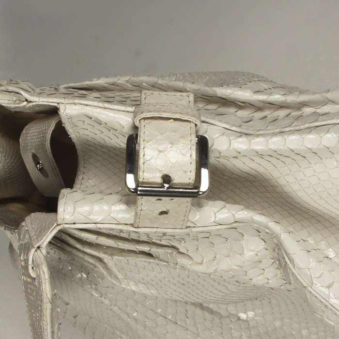 Handbag in white python - Detail D4