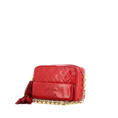 Camera shoulder bag in red quilted leather