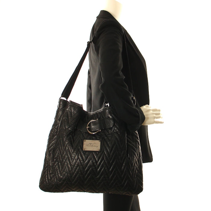 Shopping bag in black quilted leather - Detail D2
