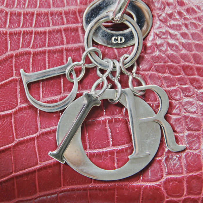 Dior Lady Dior medium model in raspberry crocodile - Detail D4