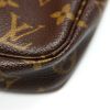Louis Vuitton Pochette Accessoires en Toile Monogram et Cuir Naturel - Detail D3 thumbnail