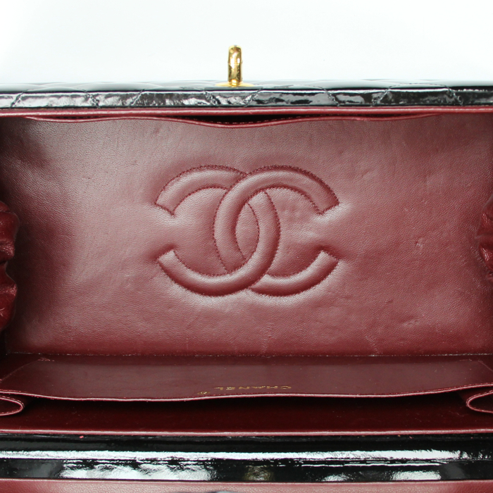 Chanel Vanity en cuir vernis matelassé noir - Detail D2