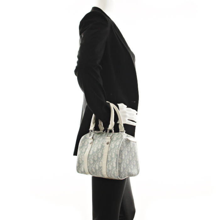 Dior Speedy in blue monogram canvas and cream patent leather  - Detail D1