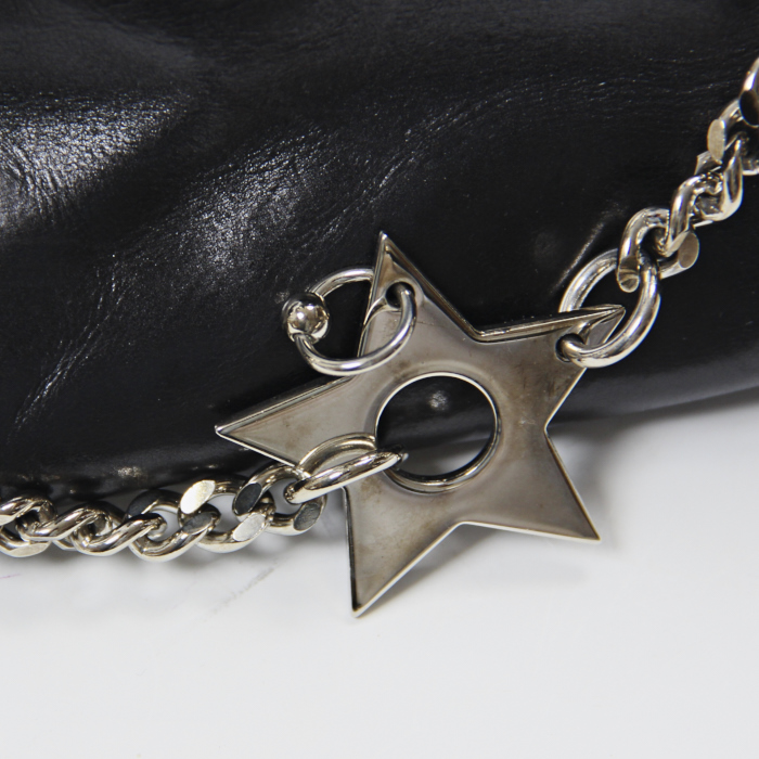 Handbag in black leather - Detail D5