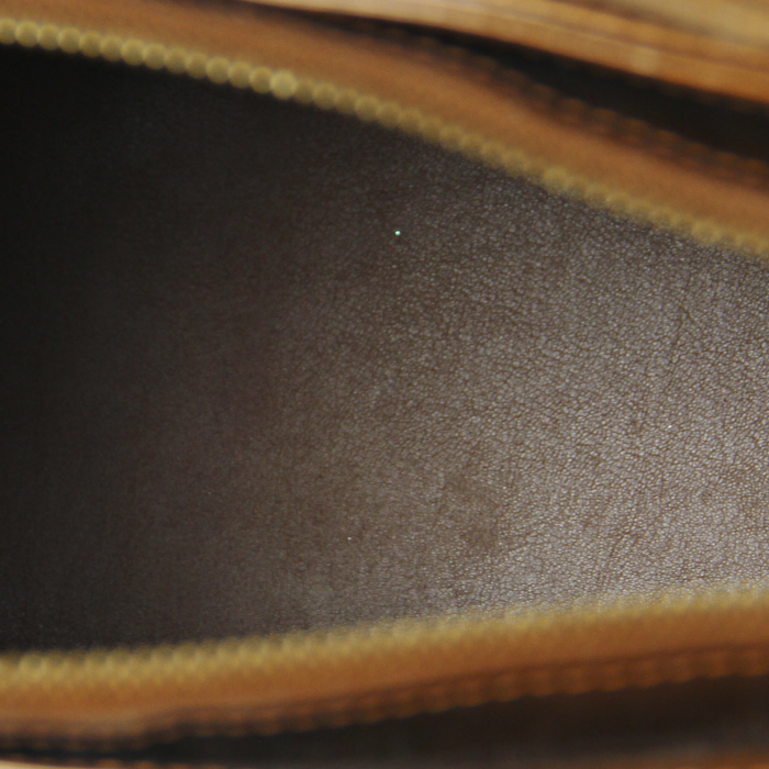 Louis Vuitton Houston in bronze patent leather - Detail D2
