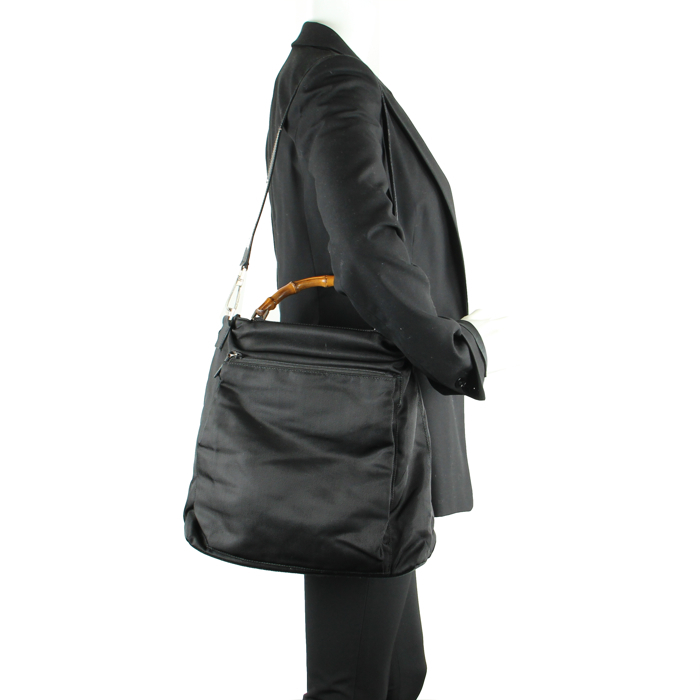 Gucci Bambou Handbag in Black Canvas - Detail D1