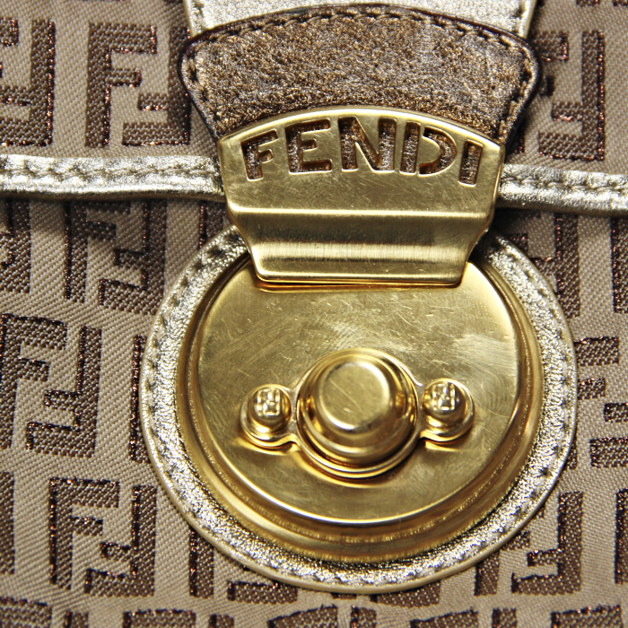 Fendi Compilation Handbag in golden brown, silver and gold tricolor leather and monogram canvas - Detail D5