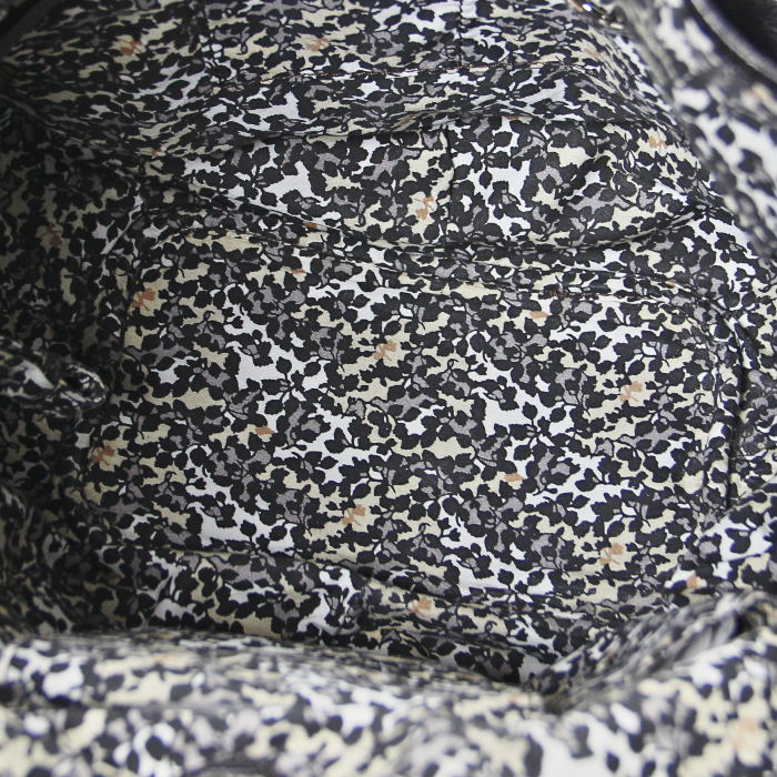 Sac à main en toile denim monogrammée et cuir noir - Detail D2