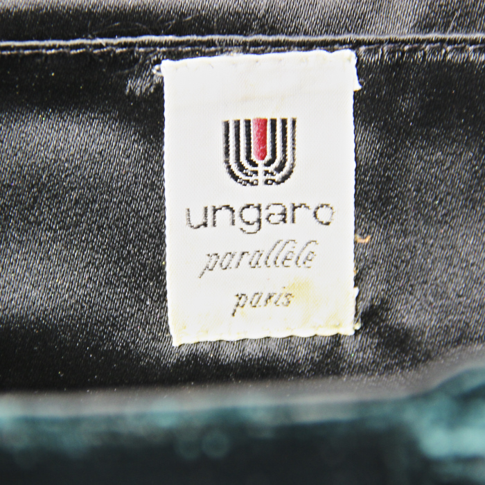 Ungaro clutch in green velvet - Detail D3
