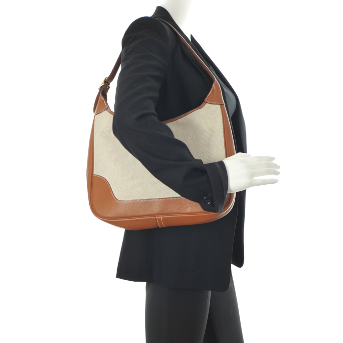 Bolso de mano en lona beige y cuero marrón - Detail D1