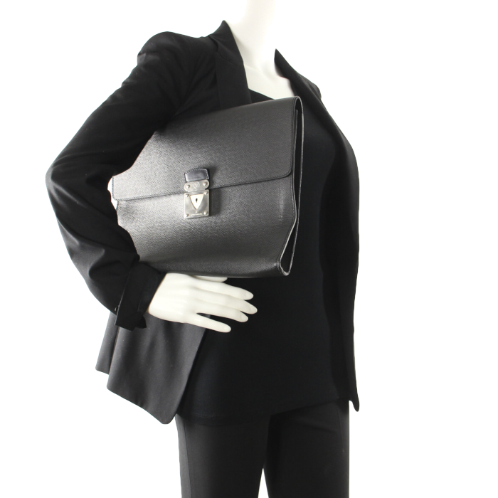 Serviette en cuir taiga gris anthracite - Detail D1