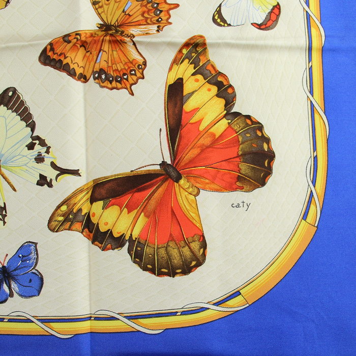 Hermès beige and blue silk twill scarf "Farandole"  - Detail D4