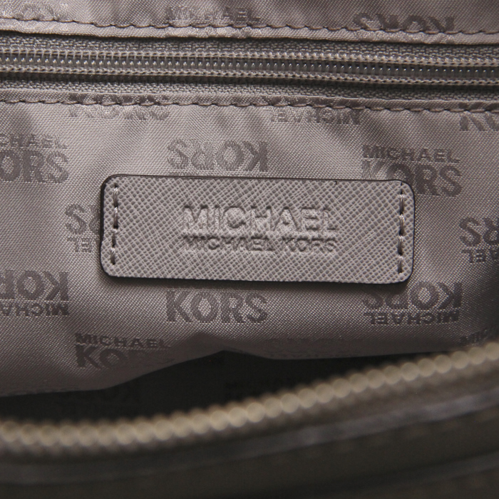 Michael Kors en cuir gris - Detail D4