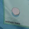 Foulard Hermès Carre Hermes - Scarf en twill de soie bleu-ciel - Detail D2 thumbnail