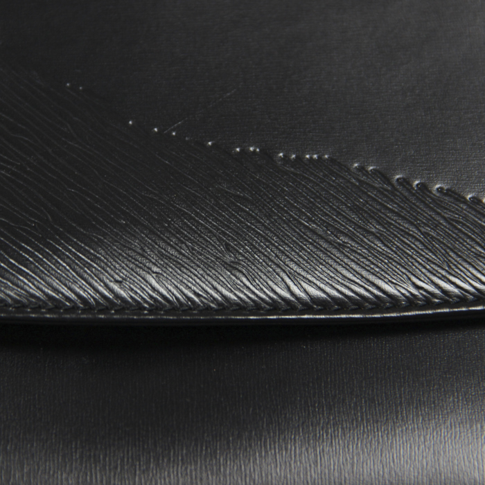 Louis Vuitton Opéra en cuir noir - Detail D5