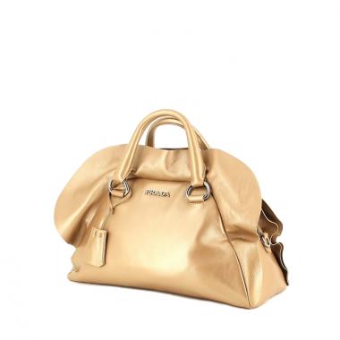 Prada en cuir mordoré