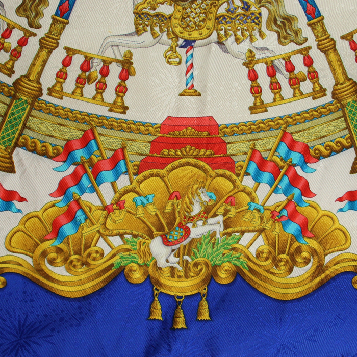 Foulard Hermes Luna Park en twill de soie bleu rouge et blanc - Detail D1
