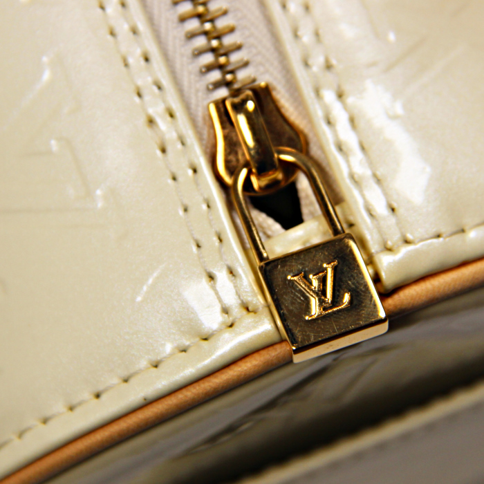 Sac à main Bedford en cuir vernis beige et cuir naturel - Detail D5