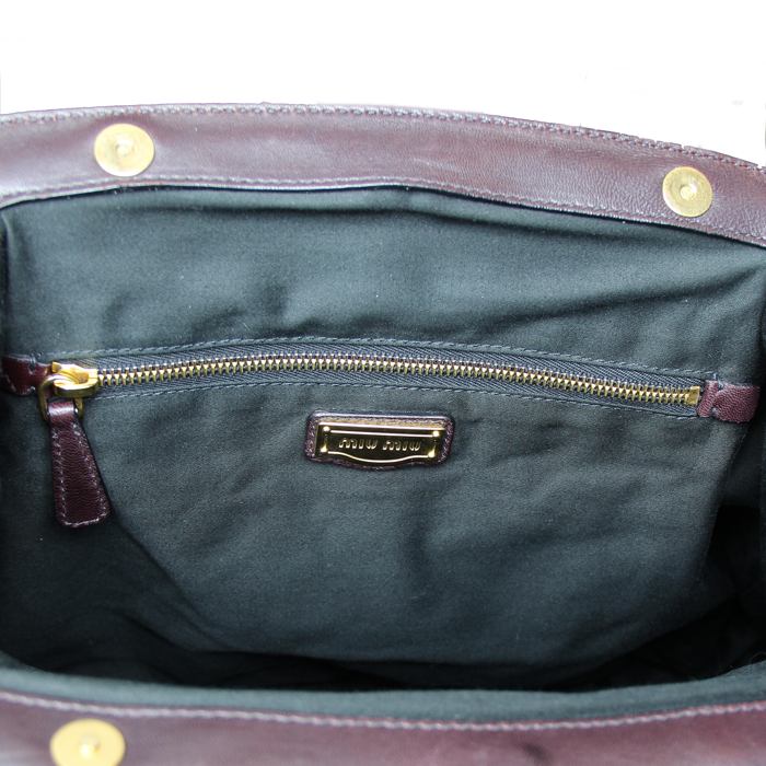 Miu Miu shopping bag in purple leather - Detail D3