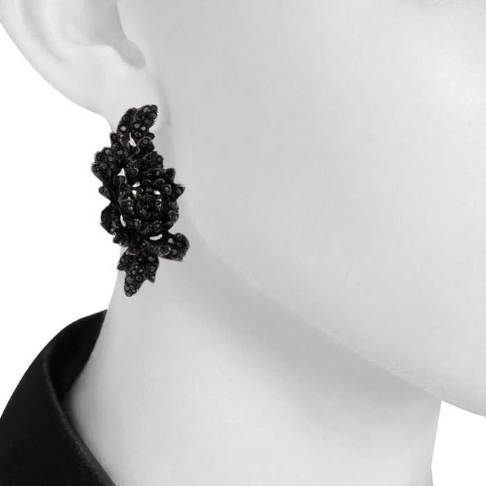 Orecchini a clip in oro vecchio e diamanti neri - Detail D1