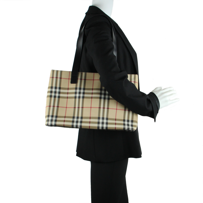 Burberry in Haymarket canvas and black leather - Detail D1