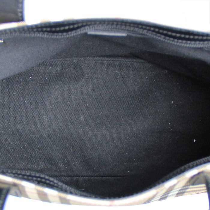 Burberry in Haymarket canvas and black leather - Detail D2