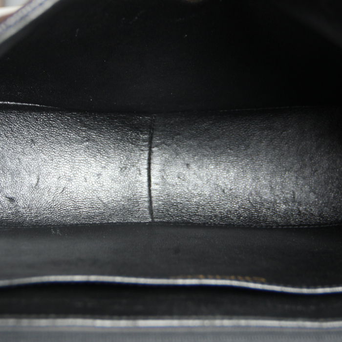 Chanel en cuir grainé matelassé noir  - Detail D3