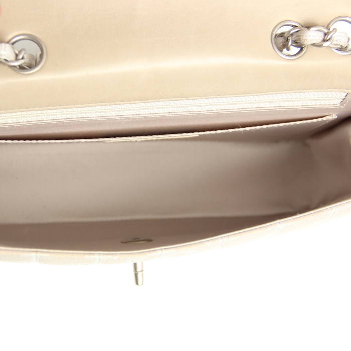 Chanel Timeless in beige monogram canvas - Detail D4