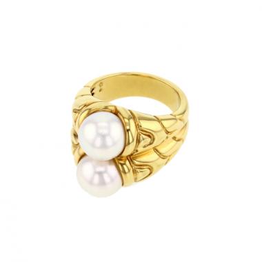 Bulgari yellow gold and pearl Passo Doppio ring