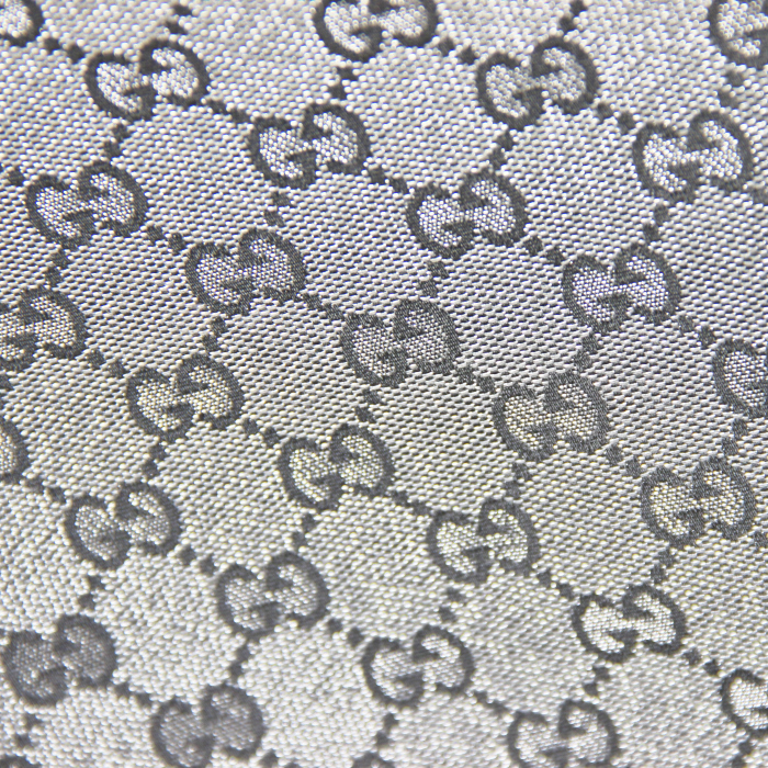 Gucci grand cabas en toile monogram argentée - Detail D4
