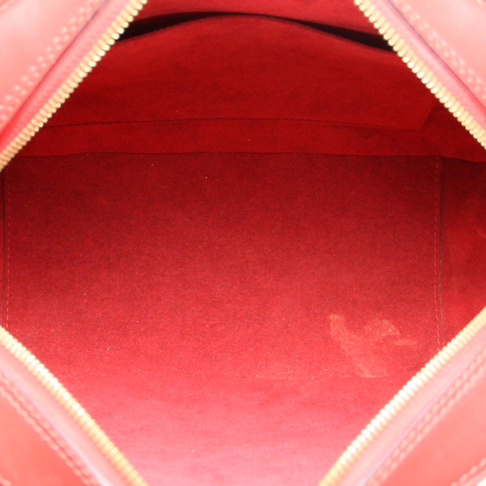 Louis Vuitton Sablons in red epi leather - Detail D2