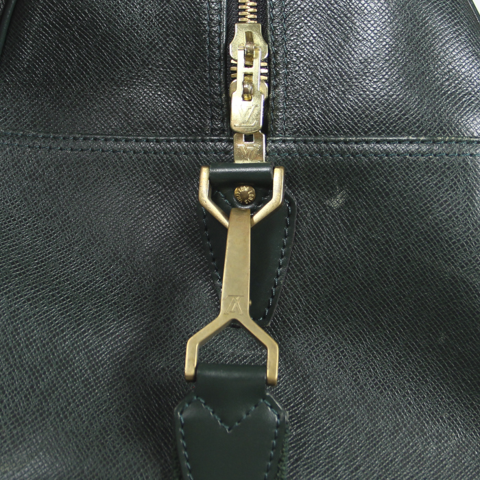 Hermès Kendal travel bag in green taiga leather - Detail D5