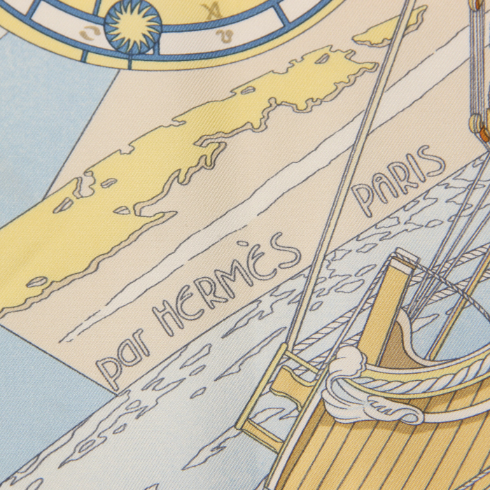 Hermes Carre Hermes scarf in light blue, beige and yellow twill silk - Detail D3