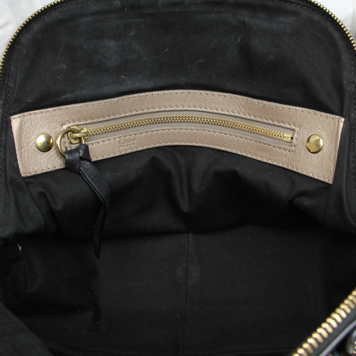 Handbag in black leather - Detail D3