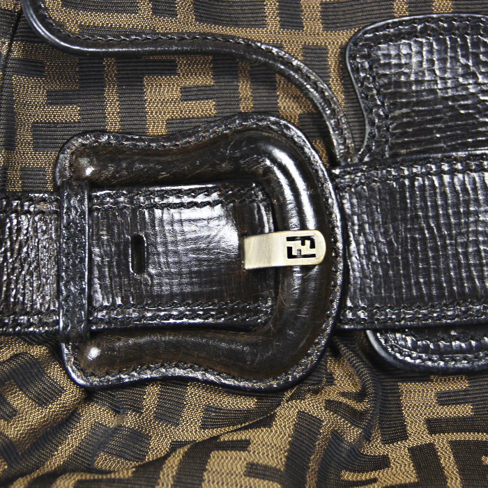 Fendi B.Bis Handbag in brown monogram canvas and black leather - Detail D5