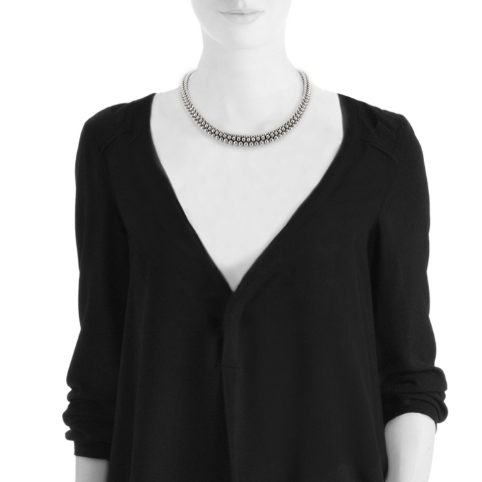 Boucheron collier Grains de Raisins en or blanc - Detail D2