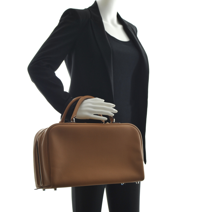 Bolso de mano Sac En Vie en cuero epsom marrón - Detail D1