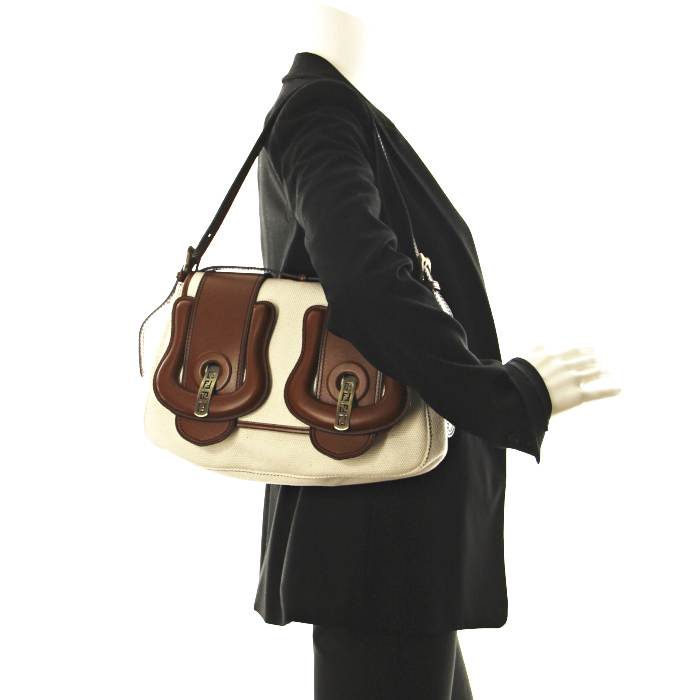 Sac à main Fendi B. Bag en toile beige et cuir marron - Detail D1