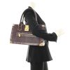 Louis Vuitton Le Fabuleux in plum leather - Detail D1 thumbnail