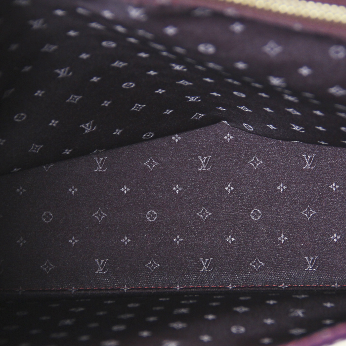 Louis Vuitton Le Fabuleux in plum leather - Detail D2