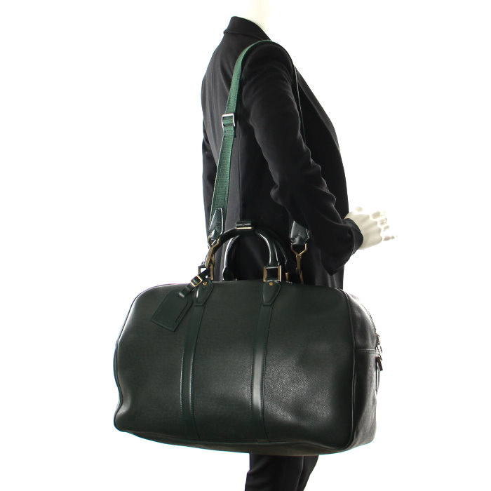 Louis Vuitton travel bag Kendall in green leather - Detail D1