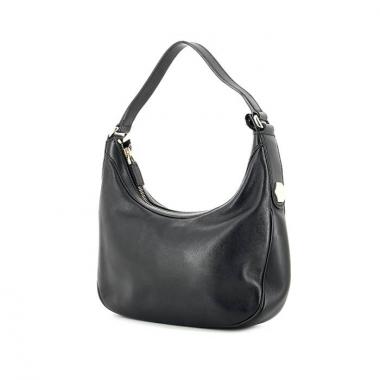 Bolso en cuero negro