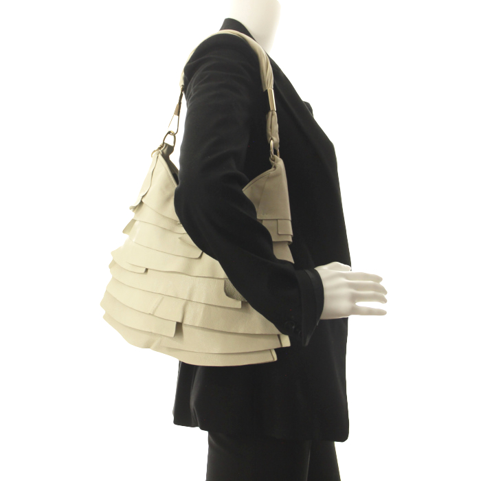 Yves Saint-Laurent Saint-Tropez small model in beige leather - Detail D1